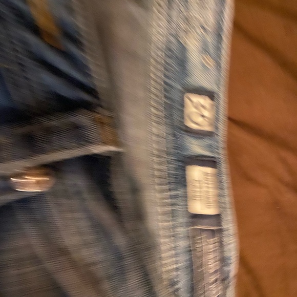 Miss Me capris - Picture 3 of 3